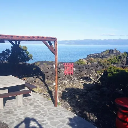 Casa Do Cagarro São Roque do Pico